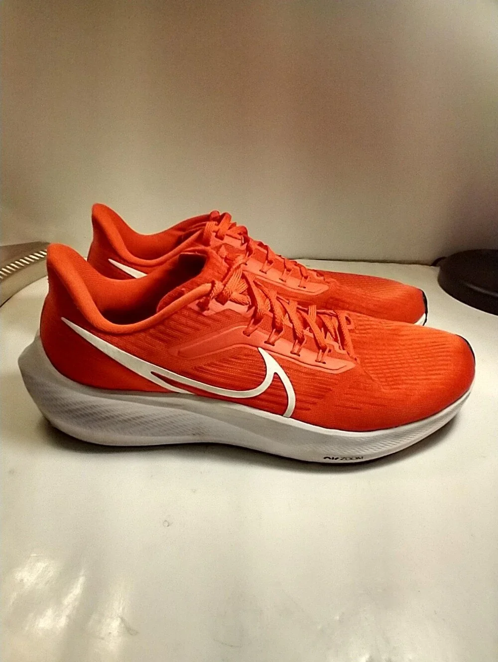 Nike Air Zoom Pegasus 39 Orange Athletic Running Shoes Women's sz 11.